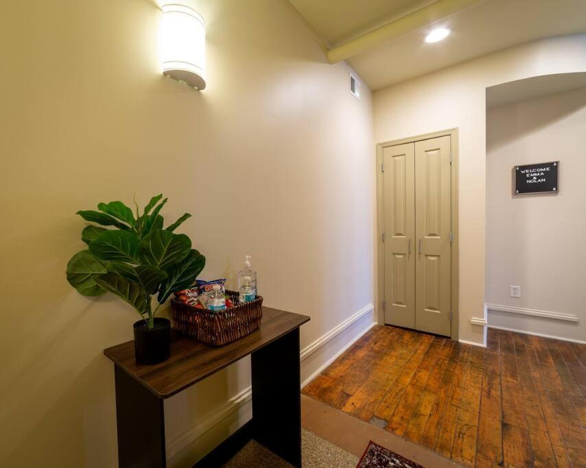 Appartamento King Bed W/ Panoramic Views Of Dt! Rochester Esterno foto