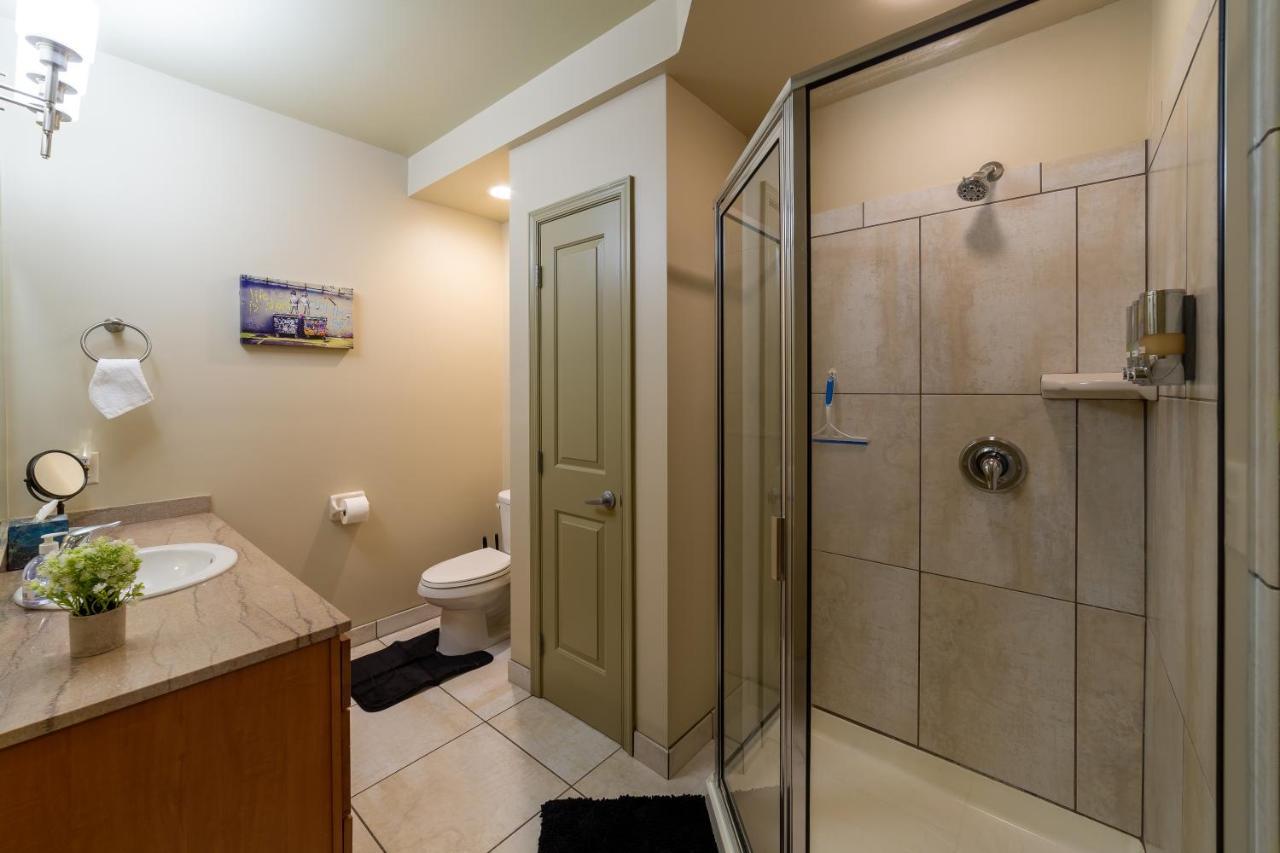 Appartamento King Bed W/ Panoramic Views Of Dt! Rochester Esterno foto